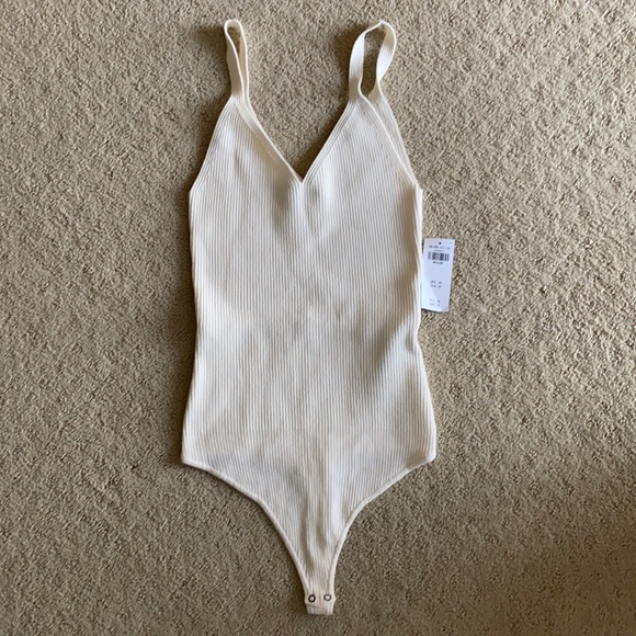 Abercrombie & Fitch Other - Ribbed ivory bodysuit